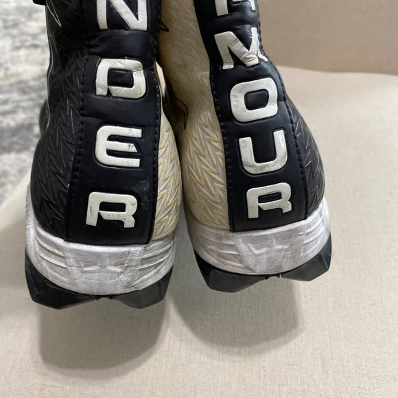 Under Armour clutch fit football cleats high Mens size 10 - Picture 7 of 9